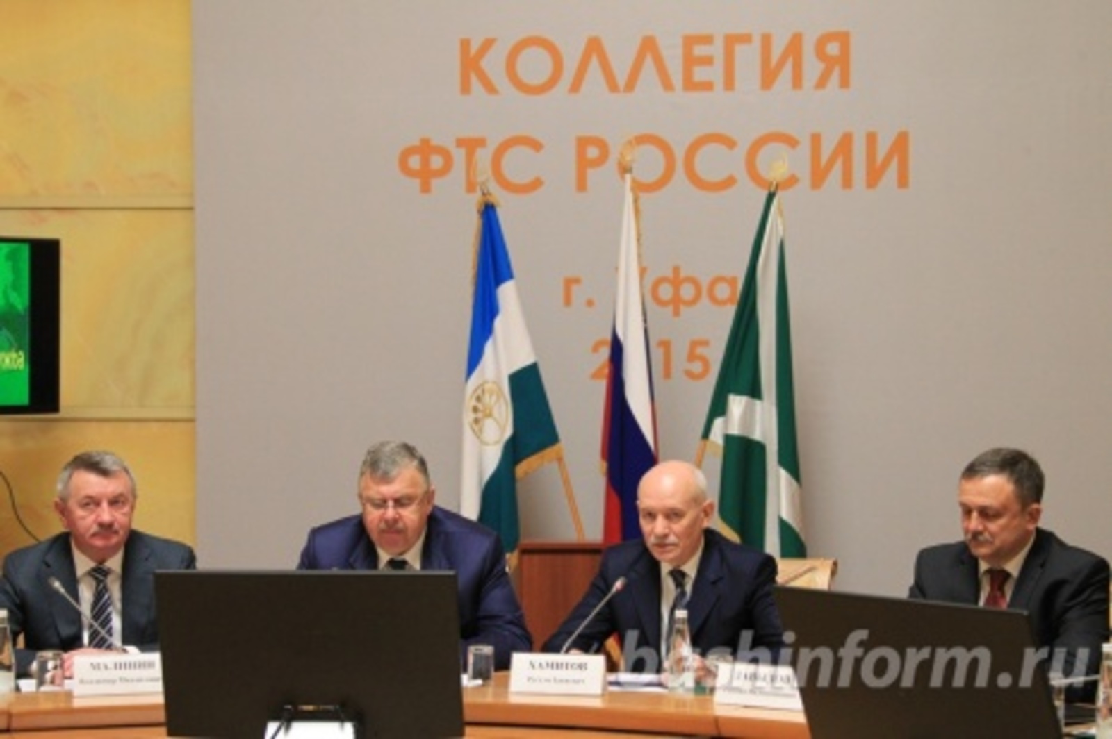 Олег Яровиков