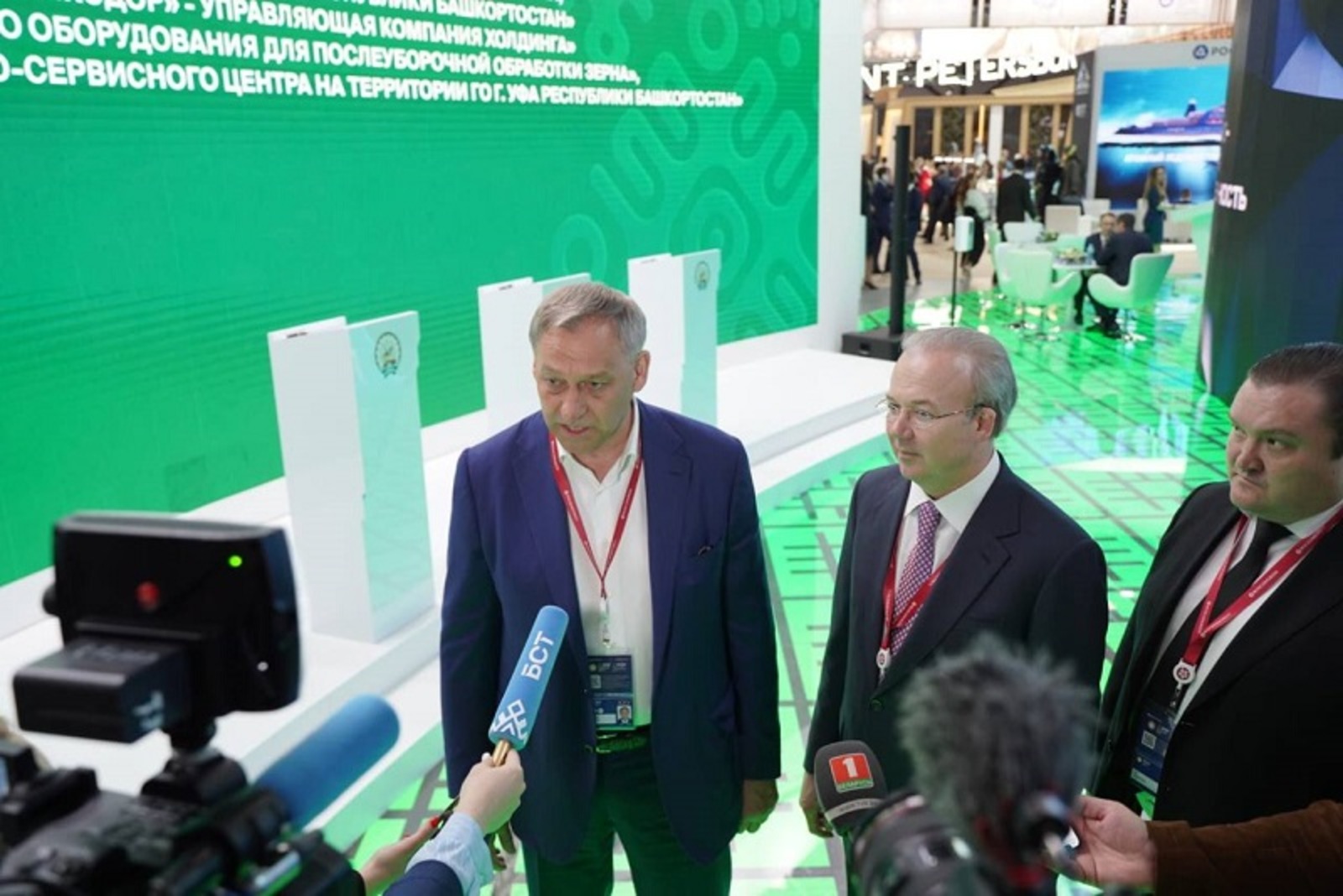 Башкирия на ПМЭФ-2022 подписала соглашение с белорусским холдингом «Амкодор»