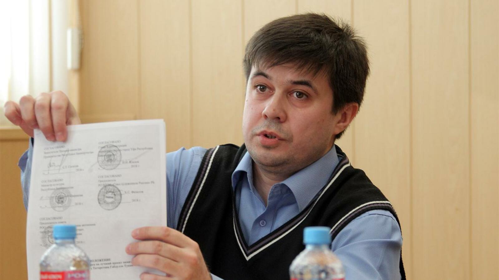 Олег Яровиков