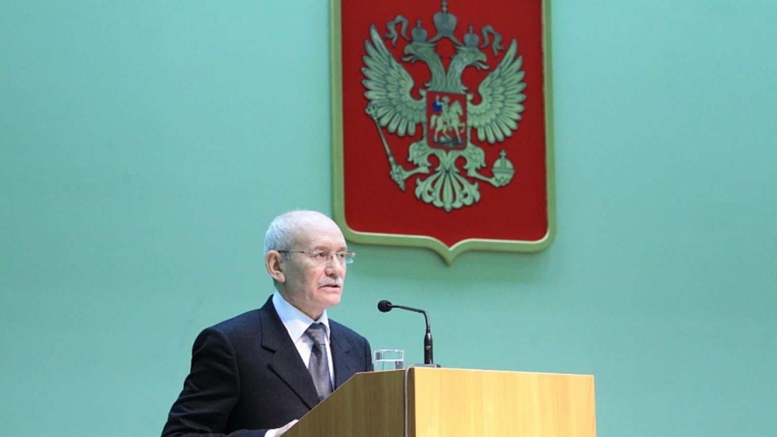 Олег Яровиков