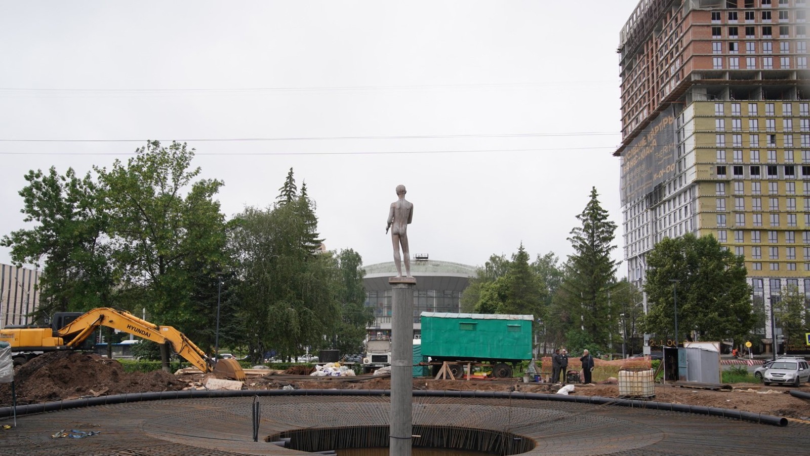 Олег  Яровиков