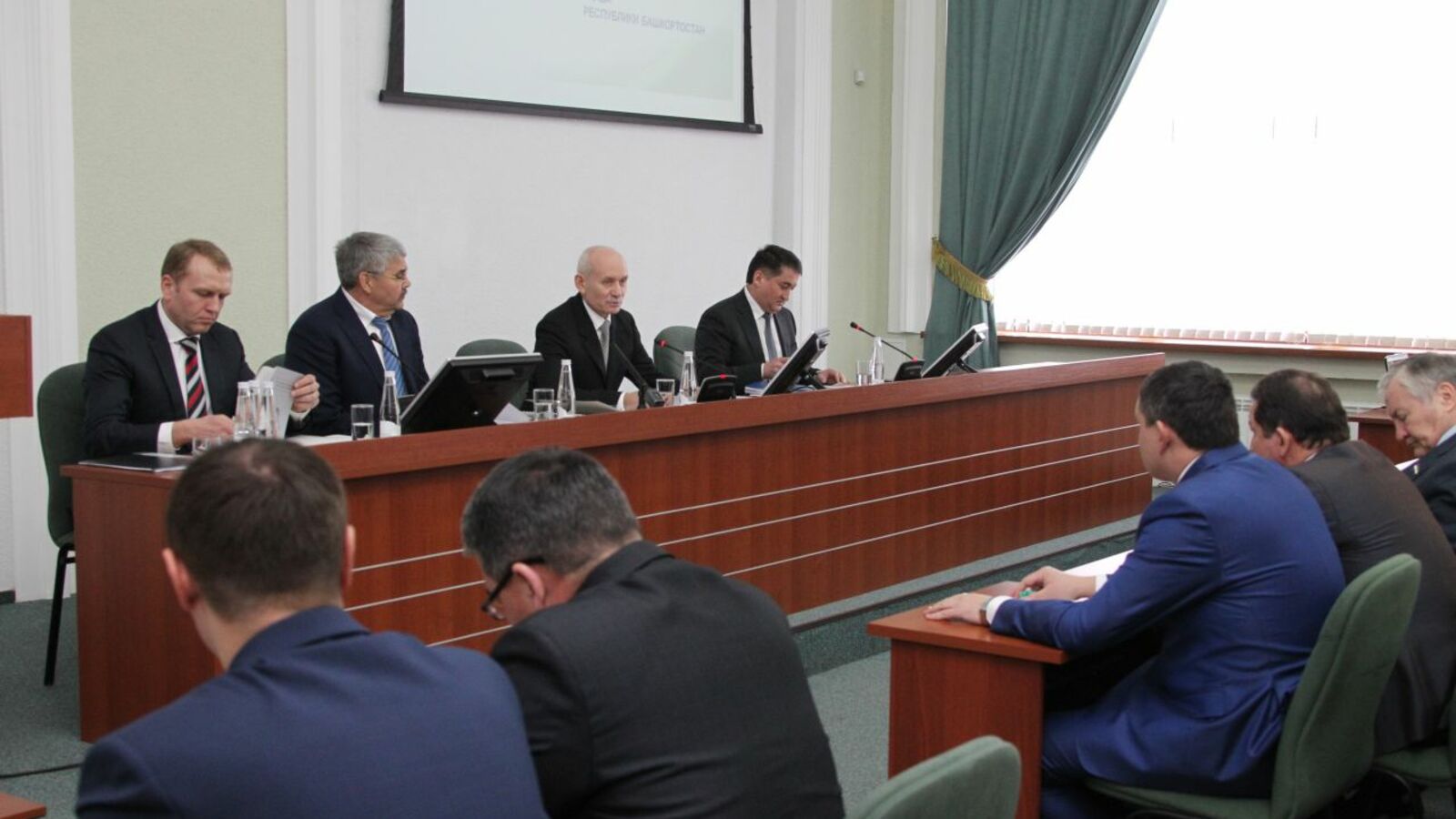 Олег Яровиков