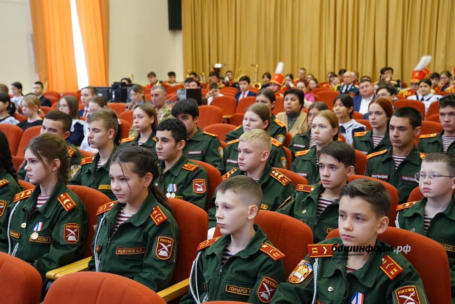 Олег Яровиков