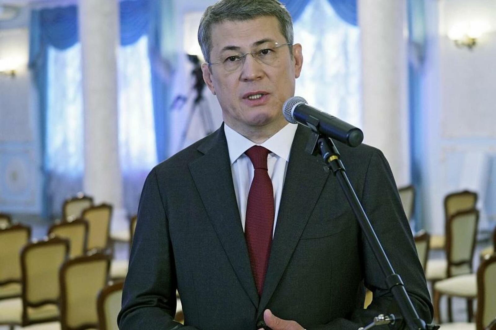 Олег Яровиков