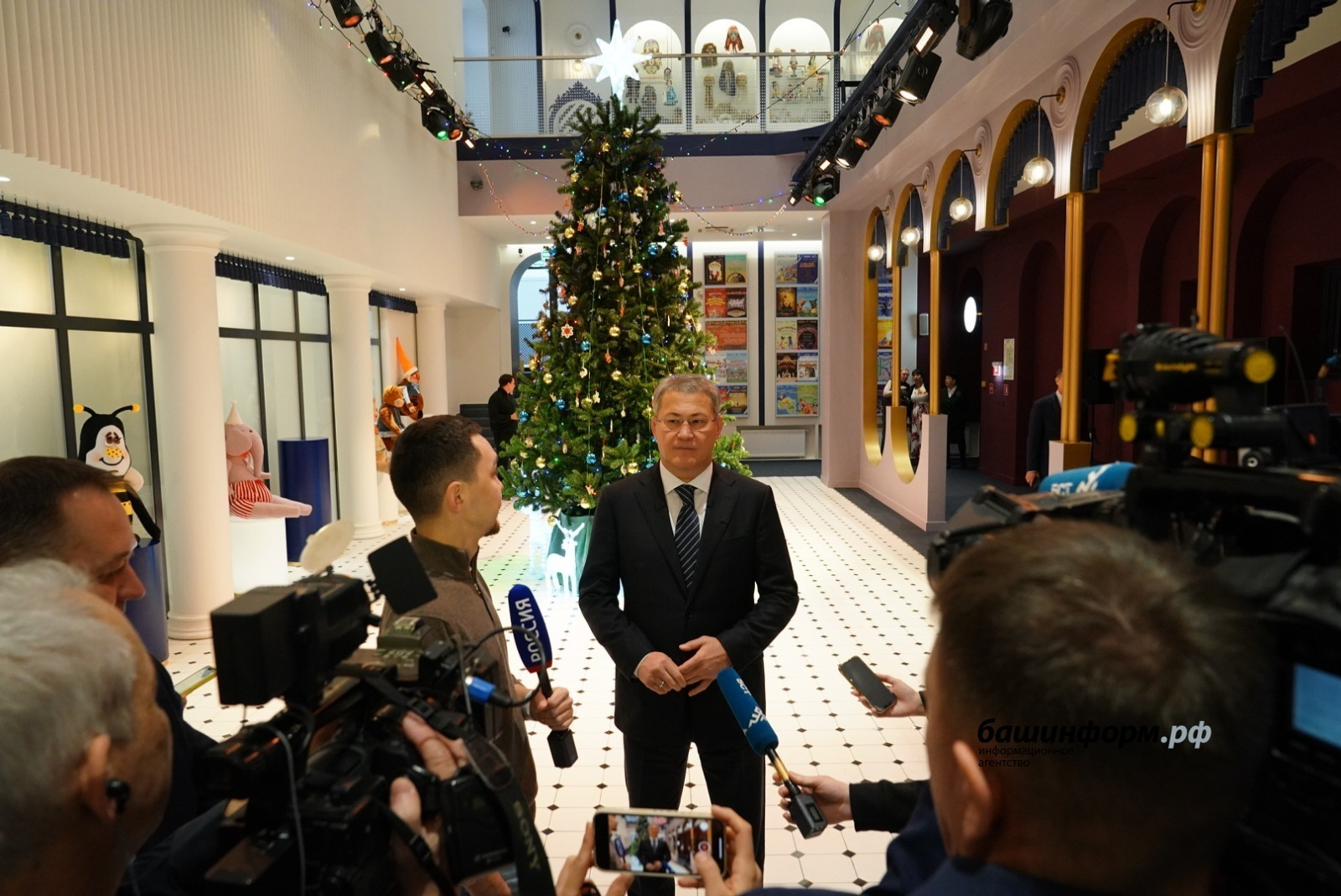 Олег Яровиков