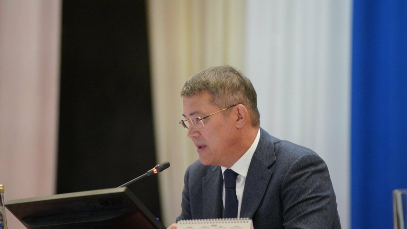 Олег Яровиков