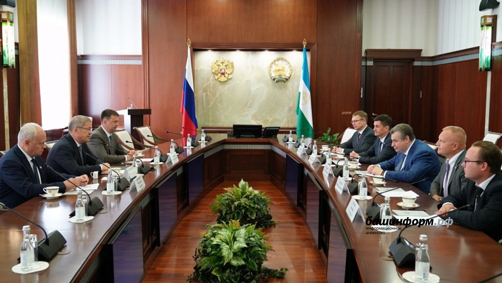 Олег Яровиков
