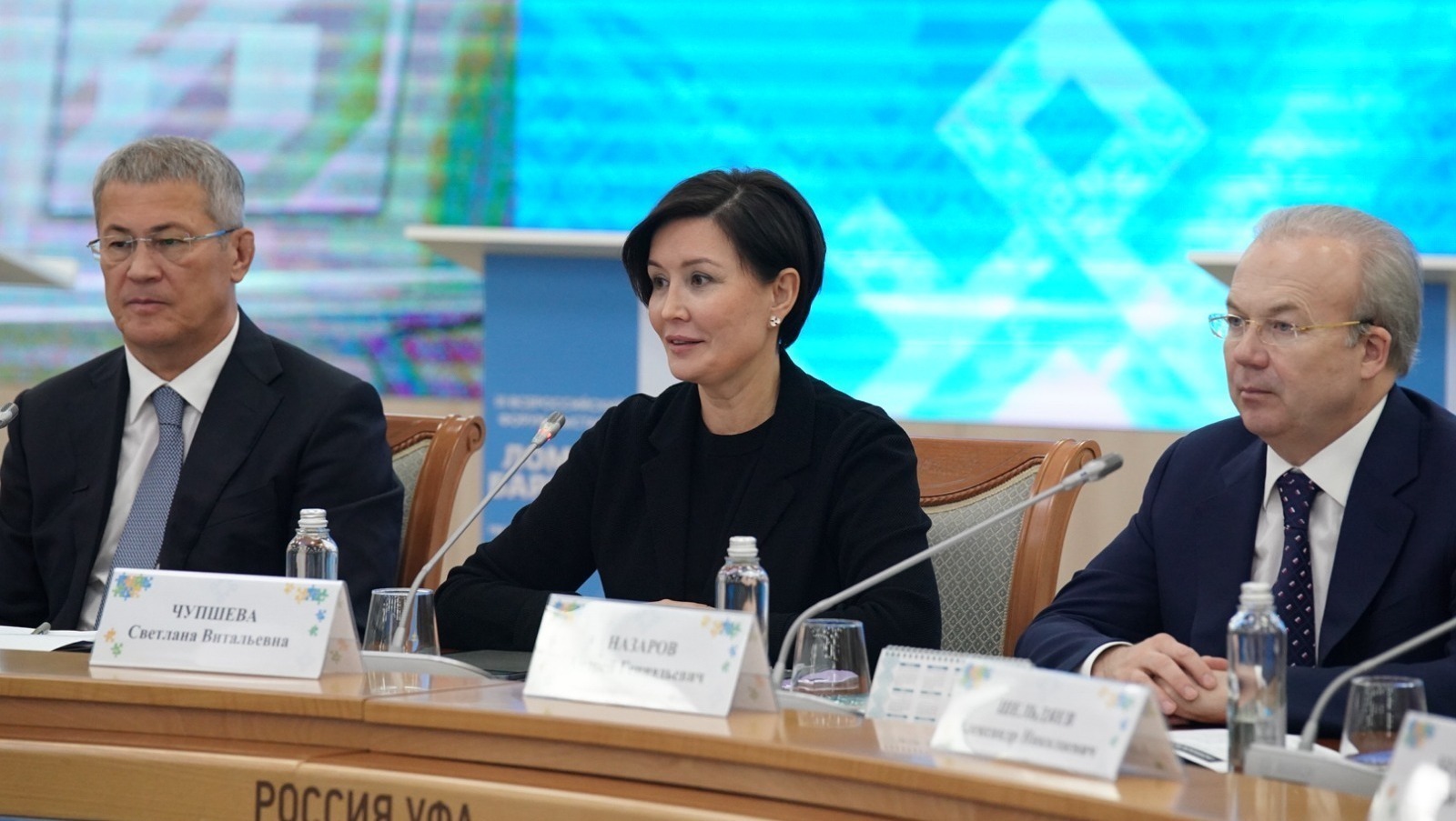 Олег Яровиков