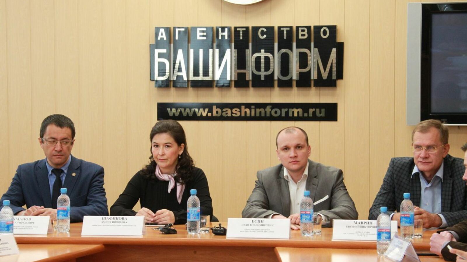 Олег Яровиков