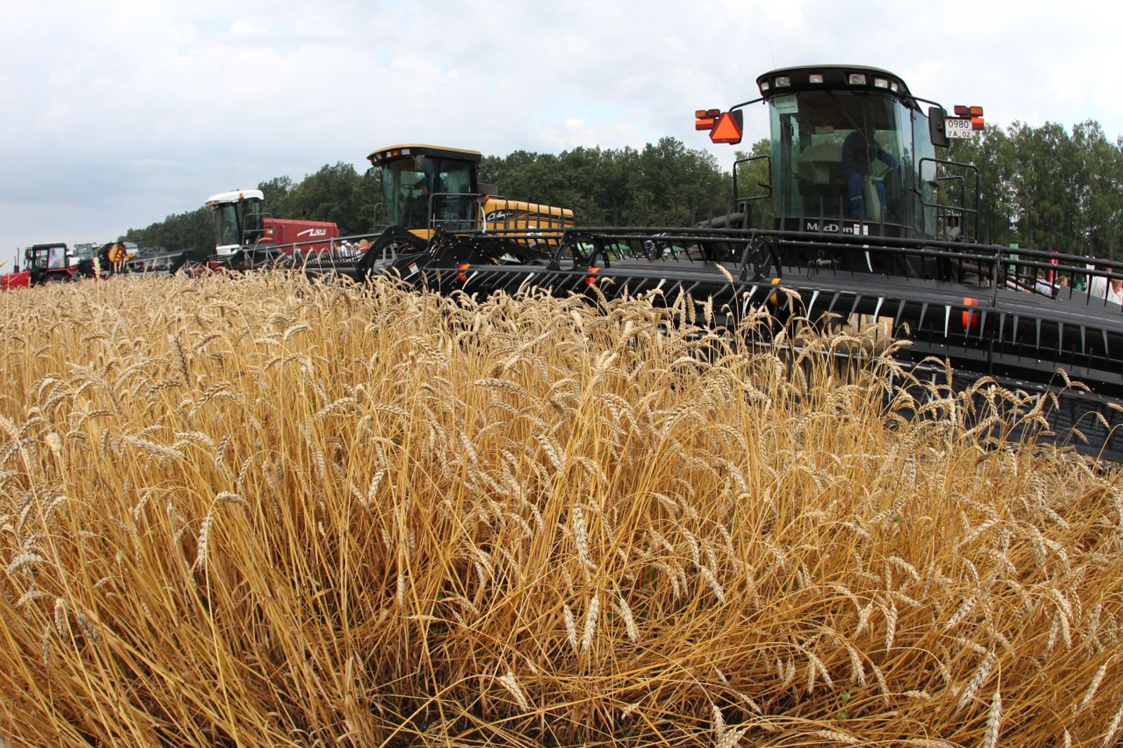 Олег Яровиков