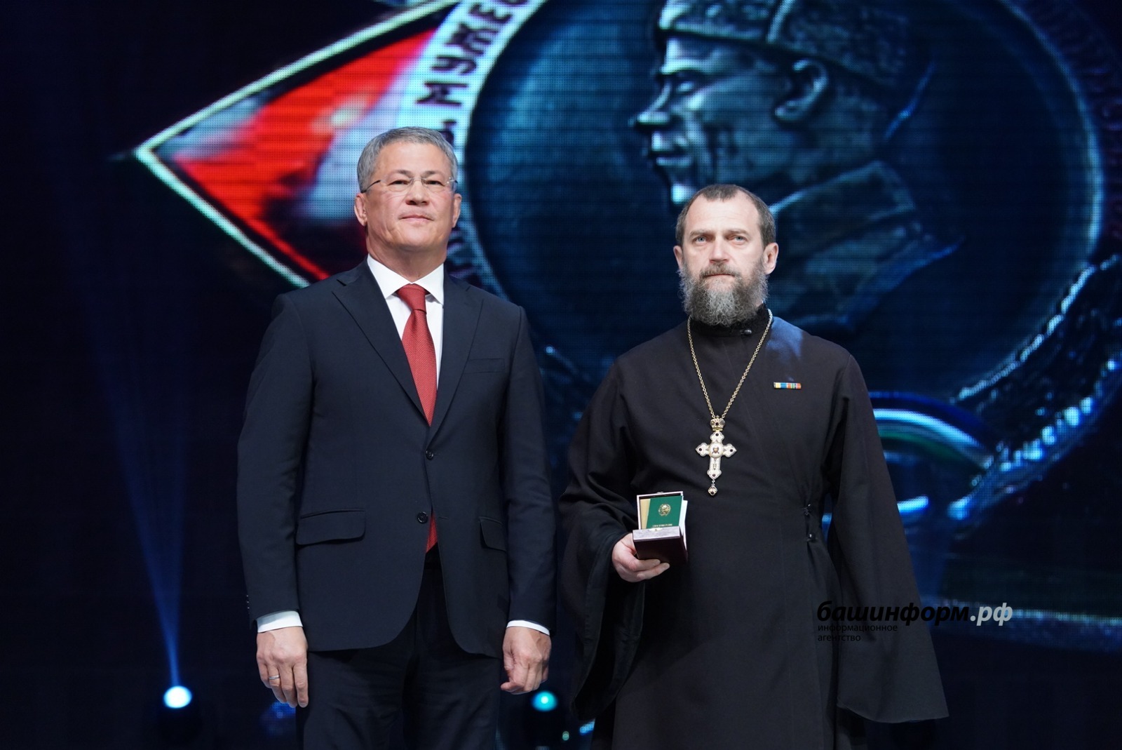 Олег Яровиков