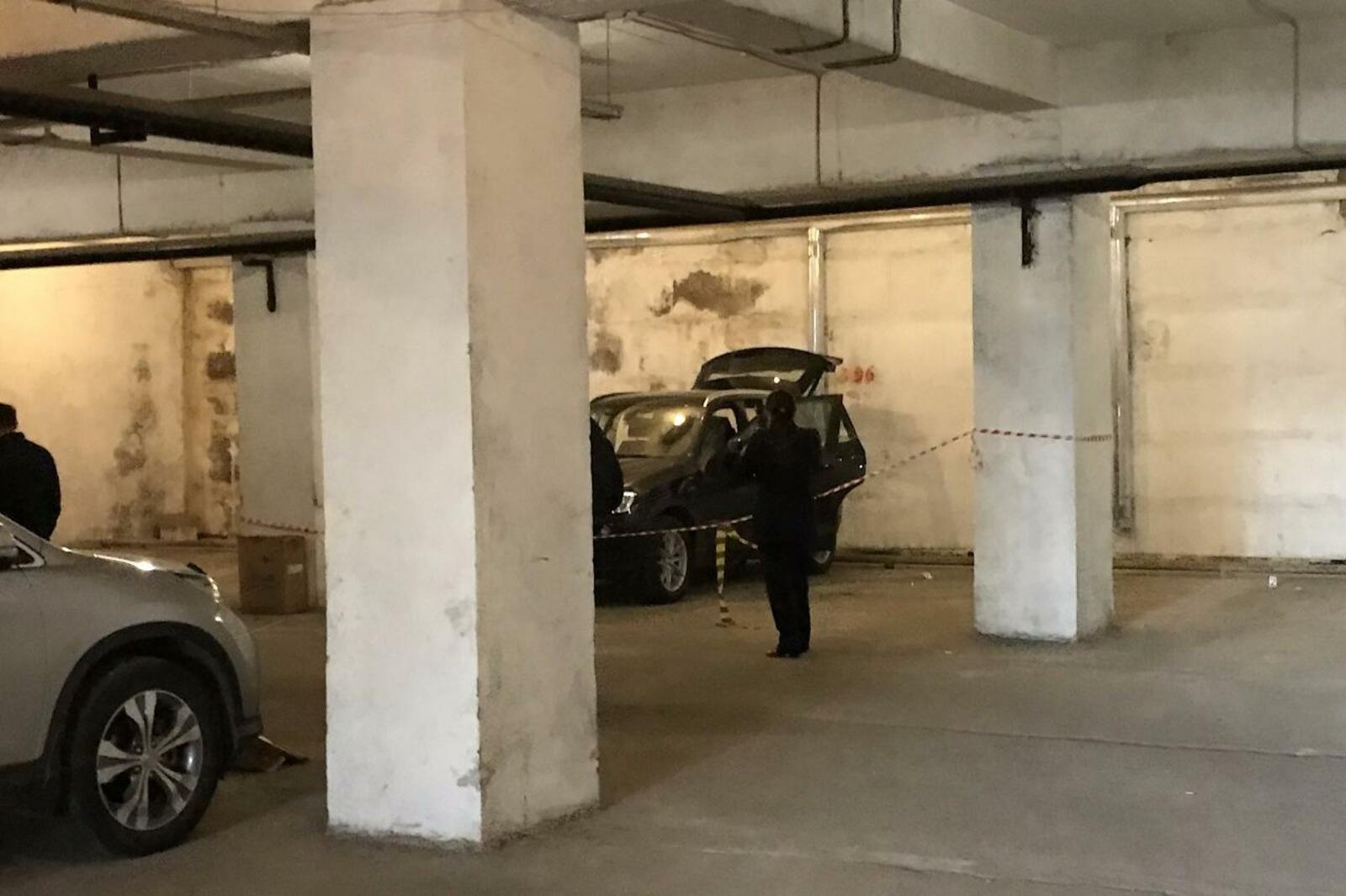 автор