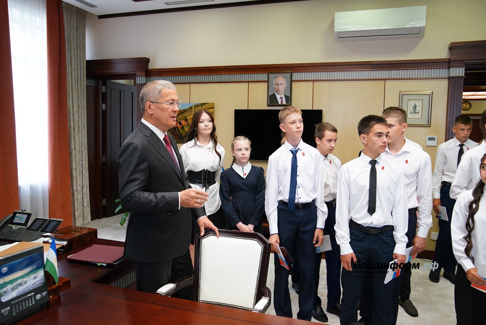 Олег Яровиков