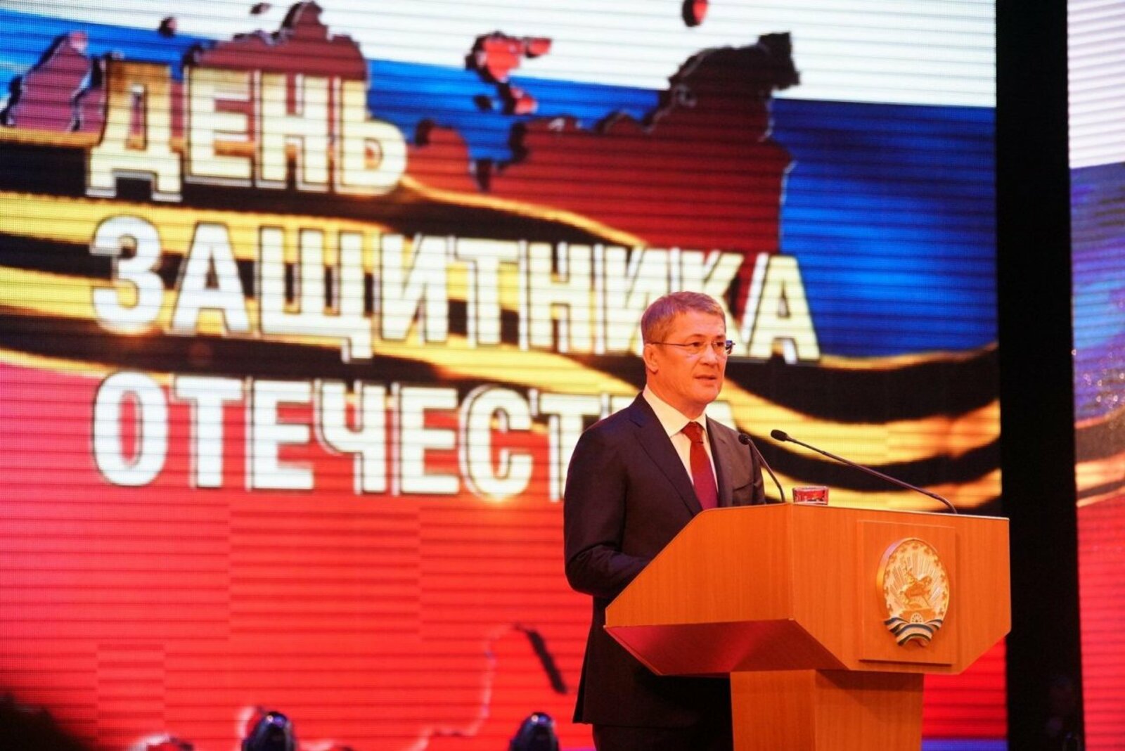 Олег Яровиков