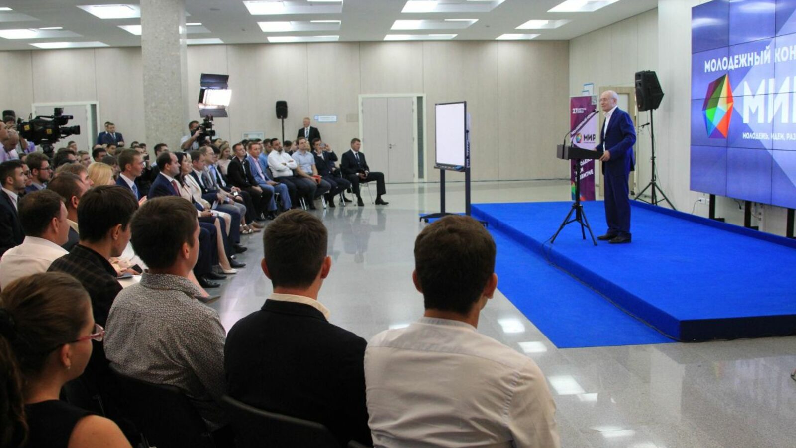 Олег Яровиков