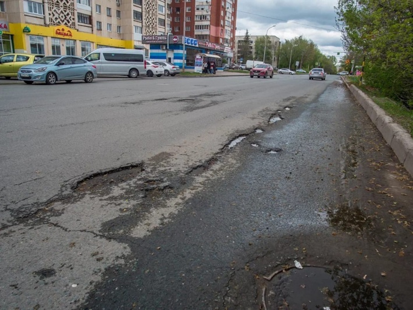 Мэр Уфы пообещал отремонтировать улицу Чернышевского