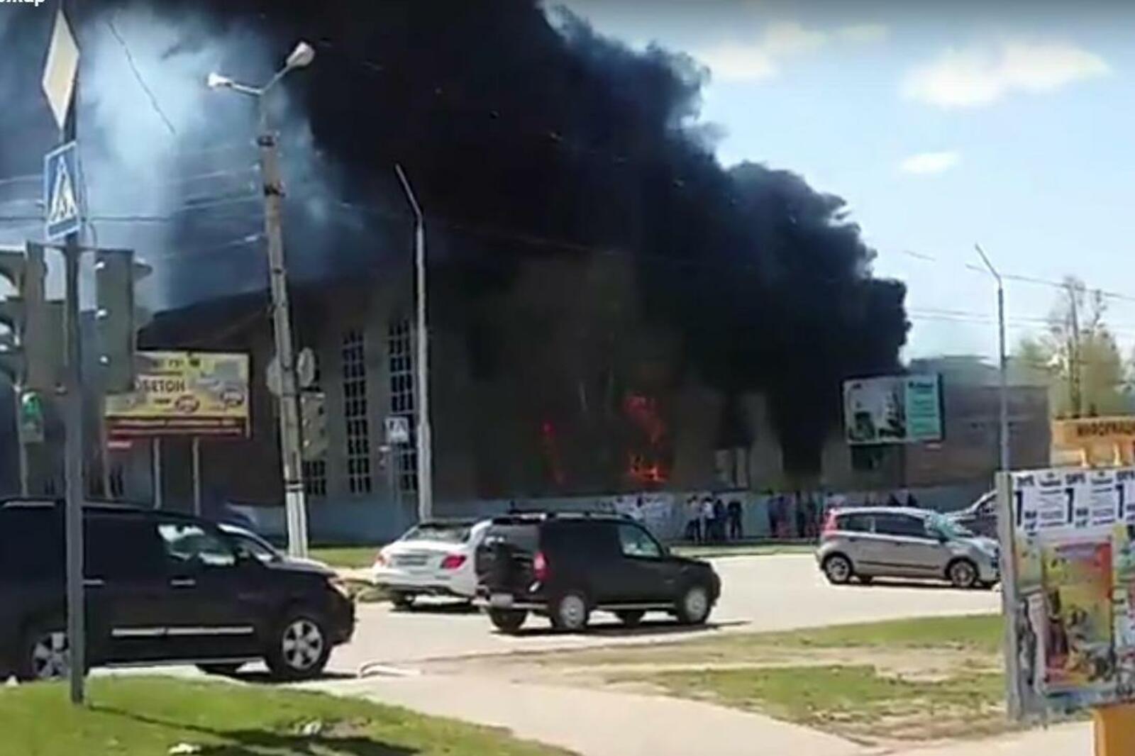 скриншот видео из группы «Лучшее в Октябрьском», Виктория Аганина, Алексей Петров, ГУ МЧС РФ по РБ