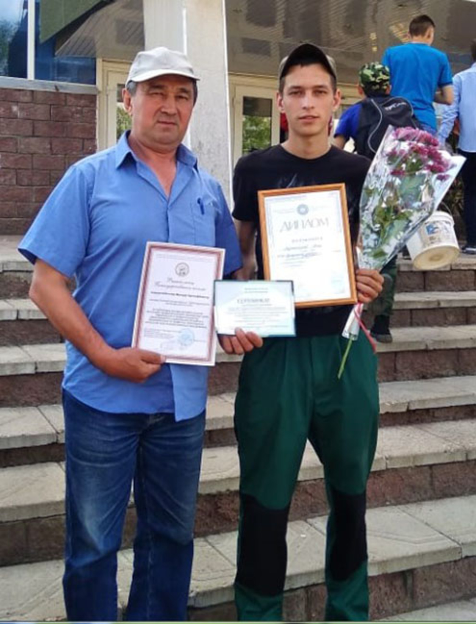 Т. Мухаметьянов с мастером М.Сиражетдиновым.