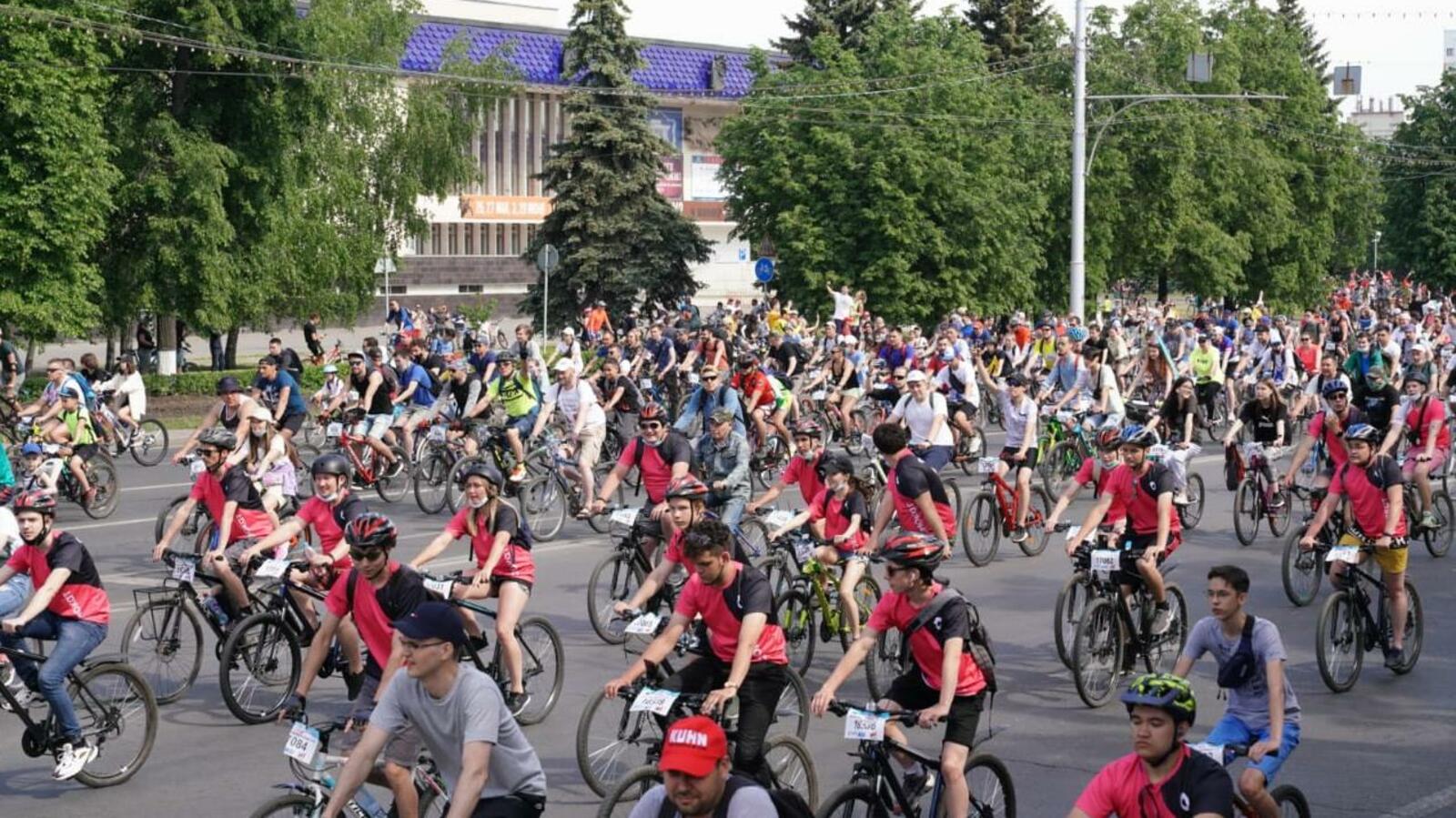 Олег Яровиков