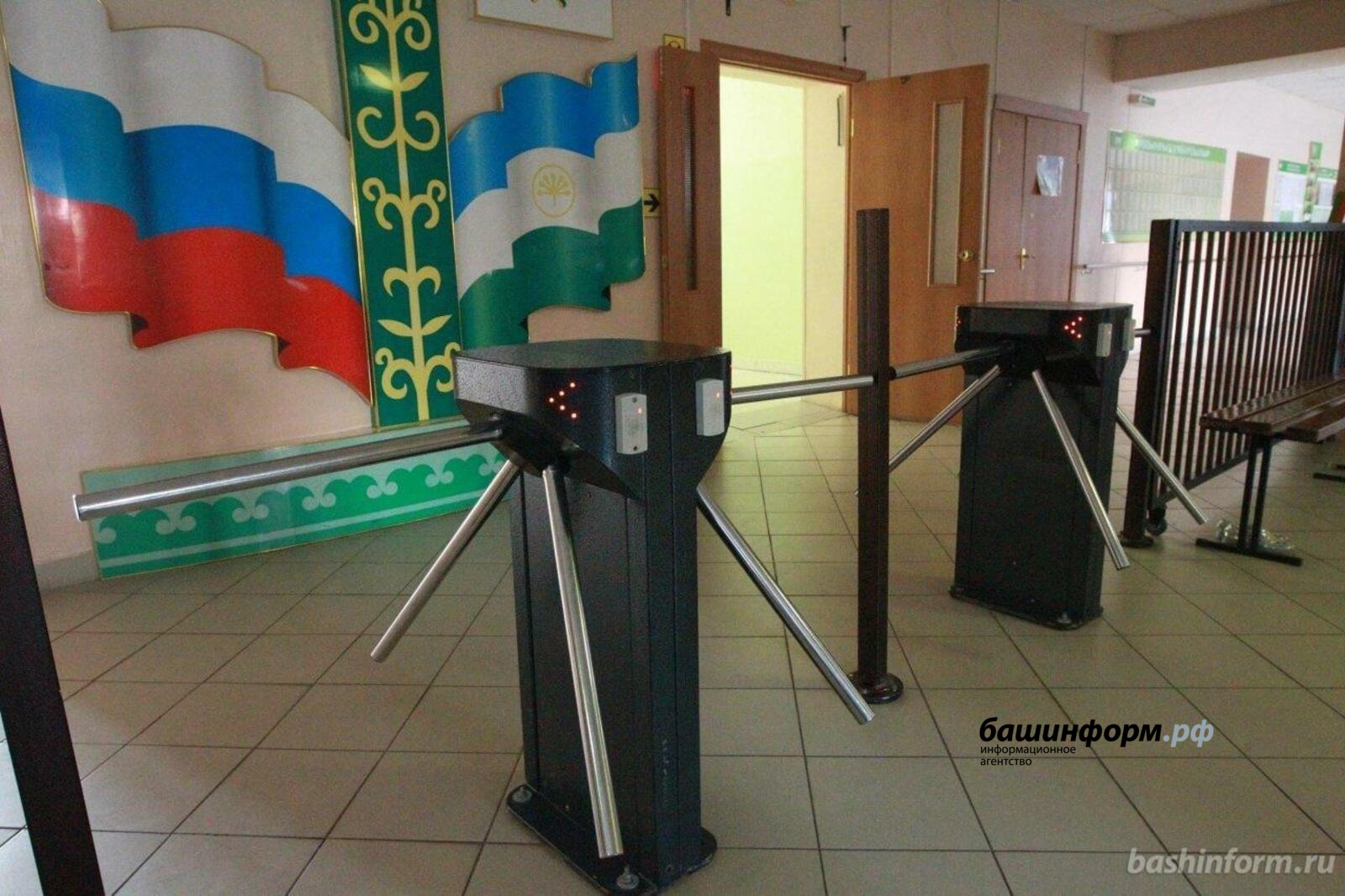 Олег Яровиков
