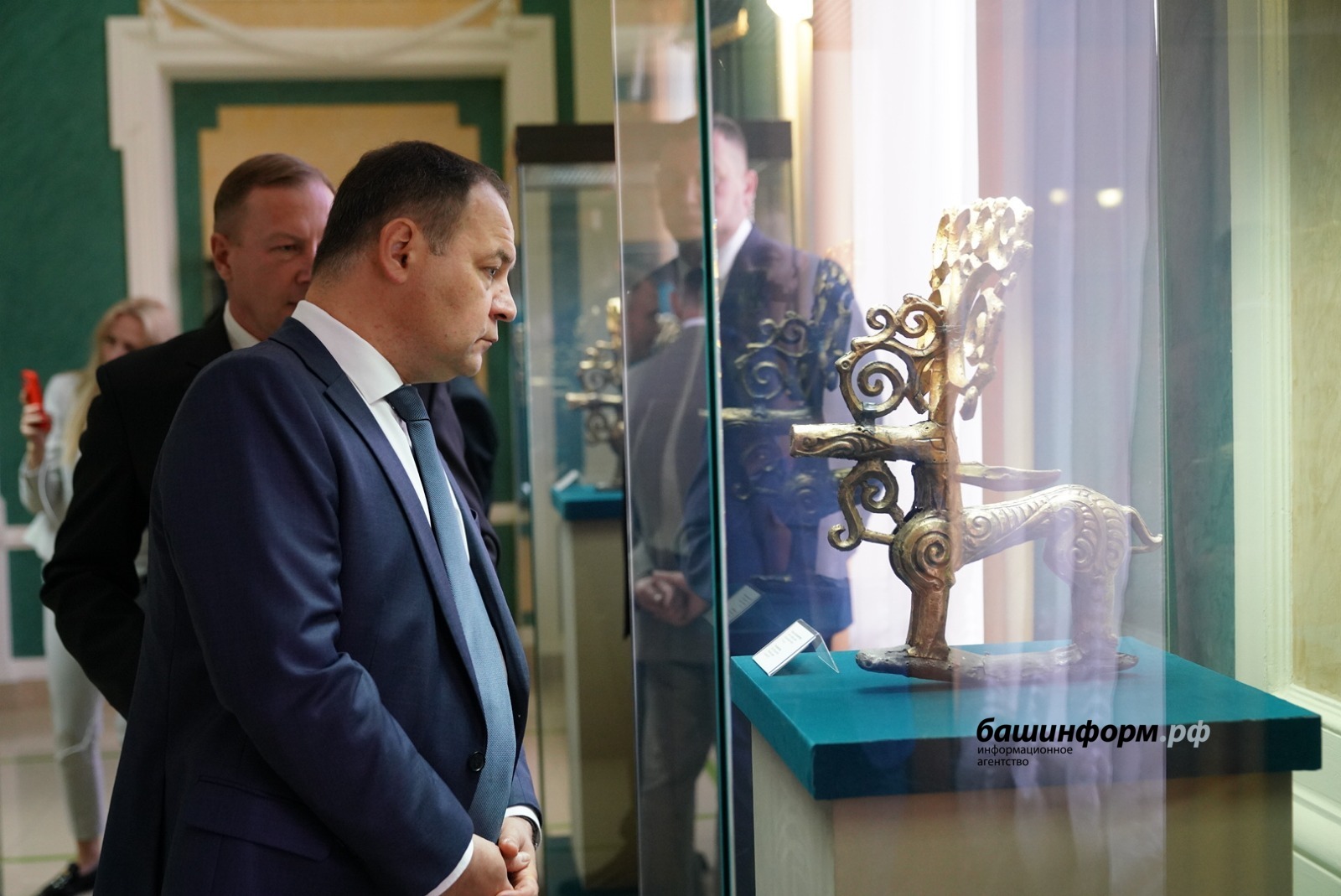 Олег Яровиков