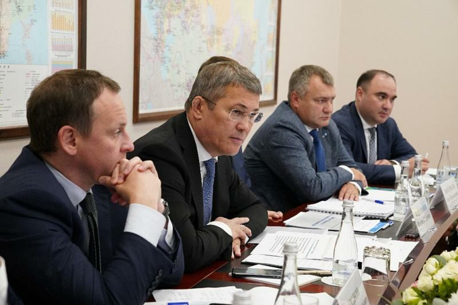 Олег Яровиков