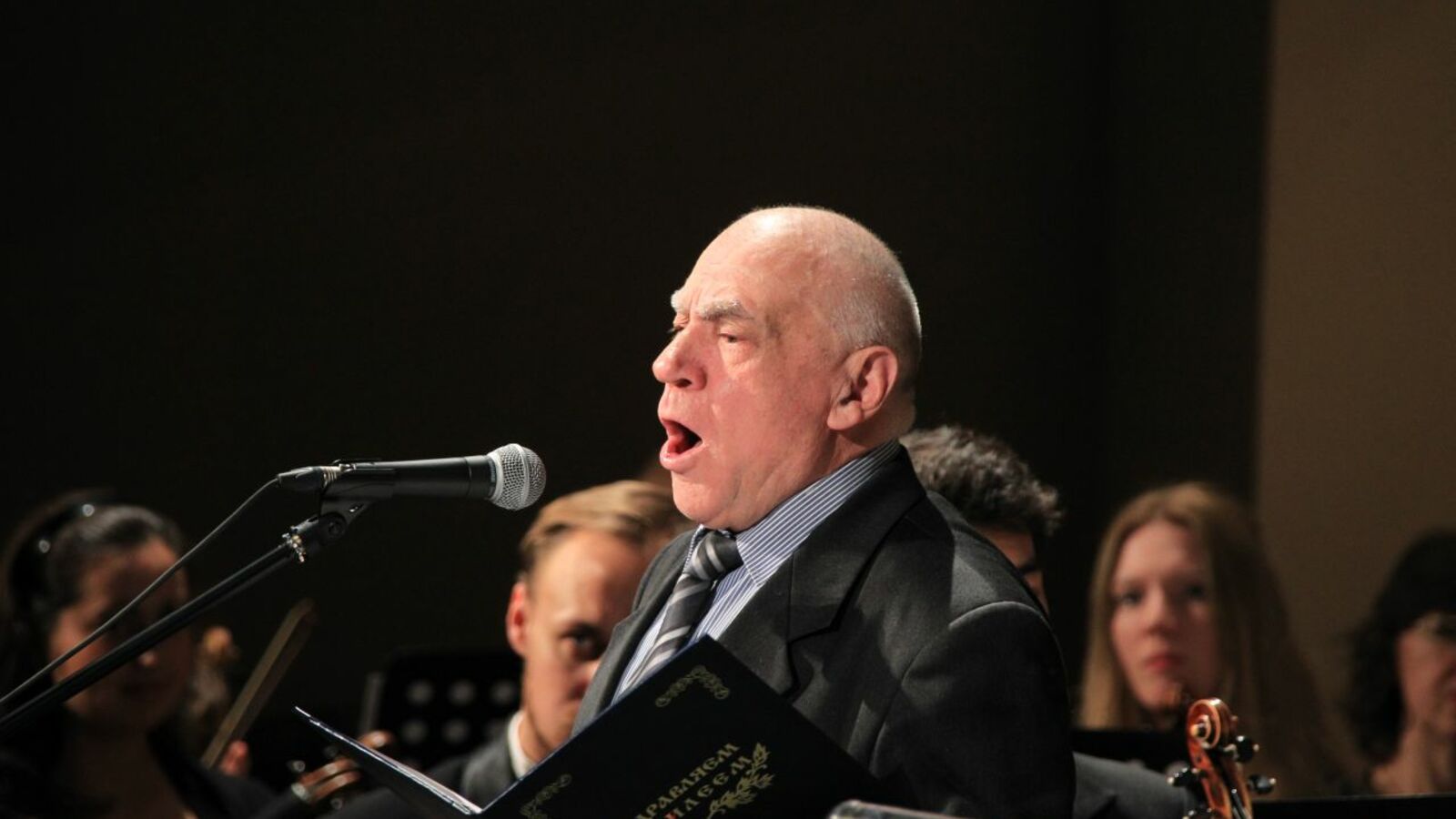 Олег Яровиков