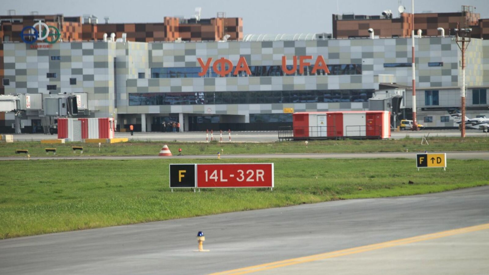 Олег Яровиков