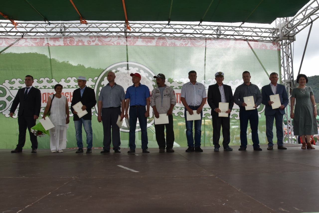 В Ишимбайском районе наградили лучших аграриев района