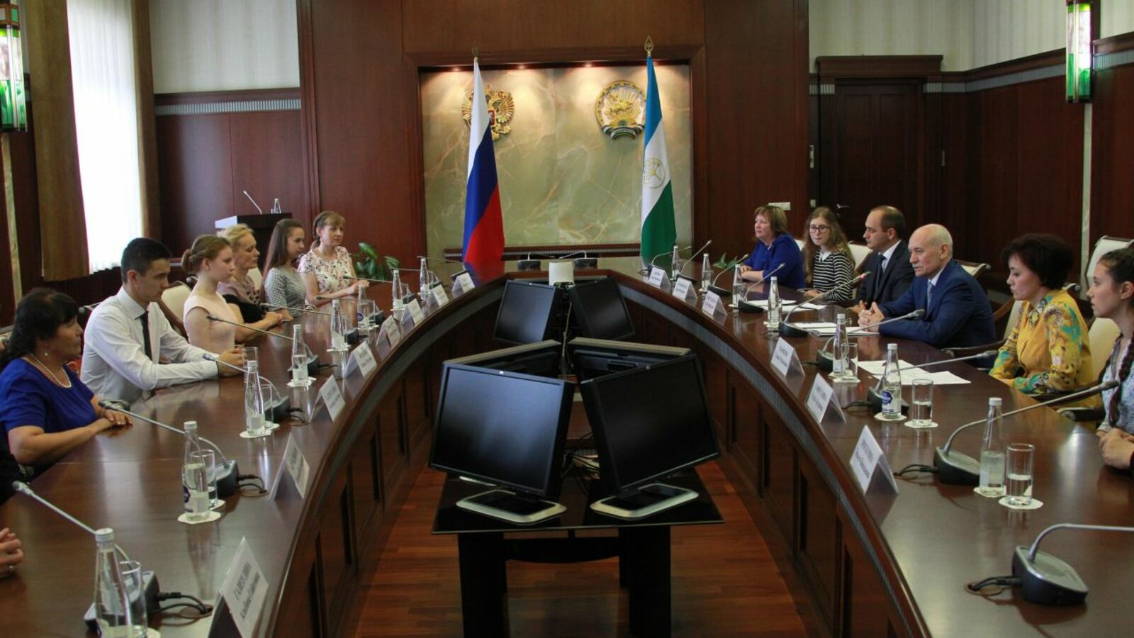 Олег Яровиков