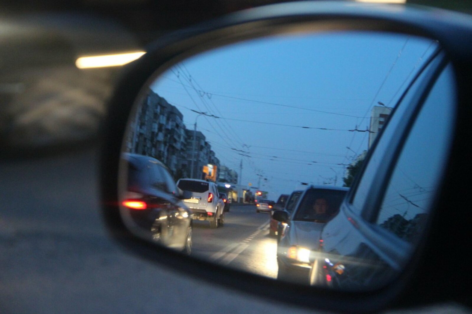 автор