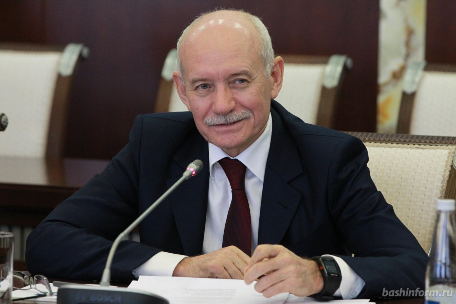 Олег Яровиков