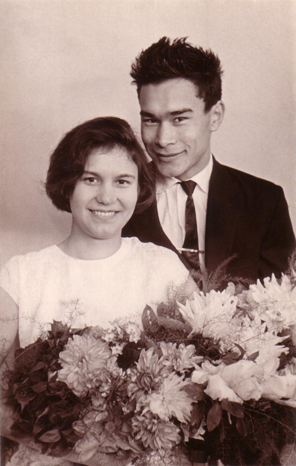 День свадьбы: с супругой Фларой Арслановной.  21 сентября 1963 г., Уфа