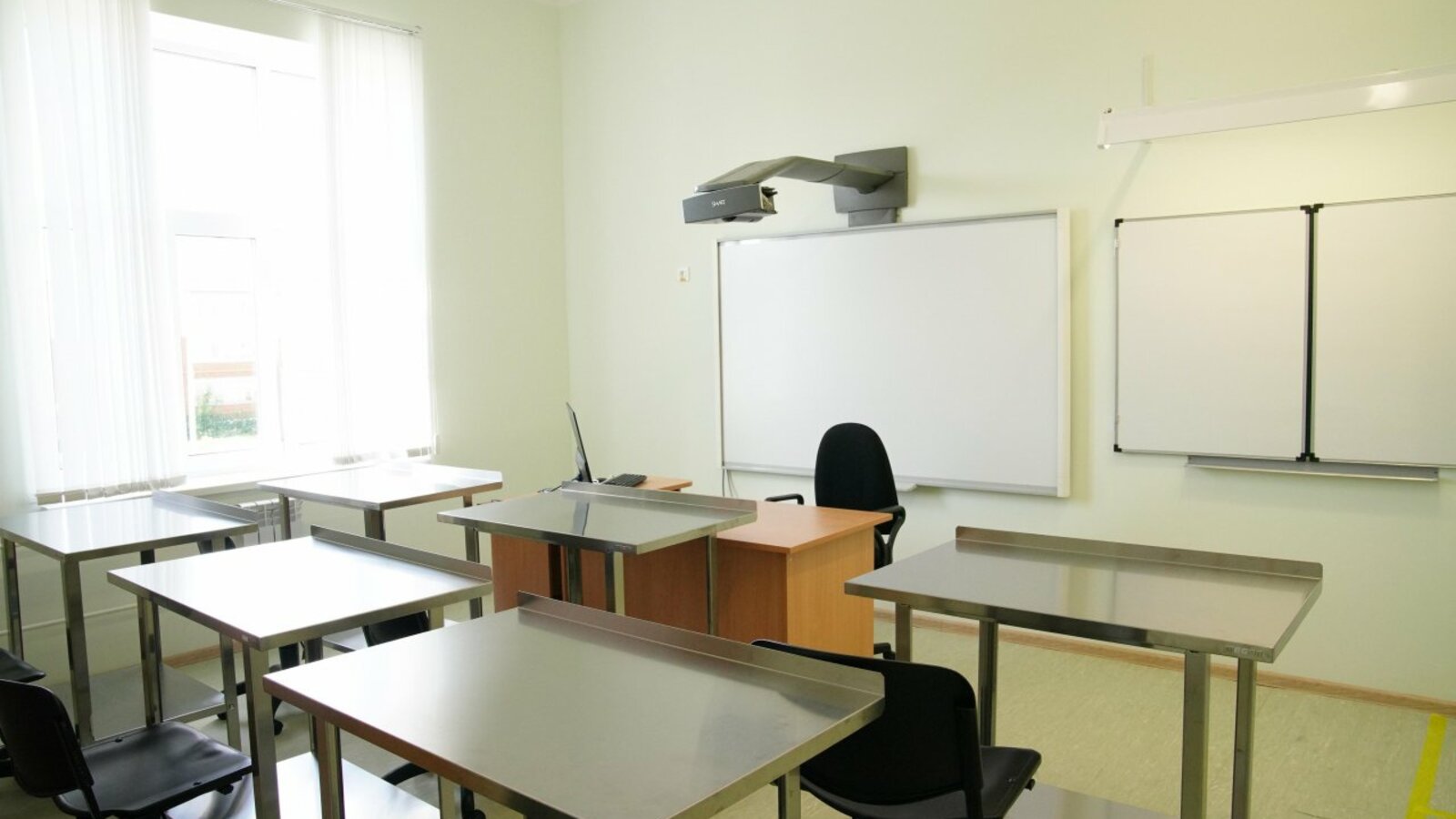 Олег Яровиков