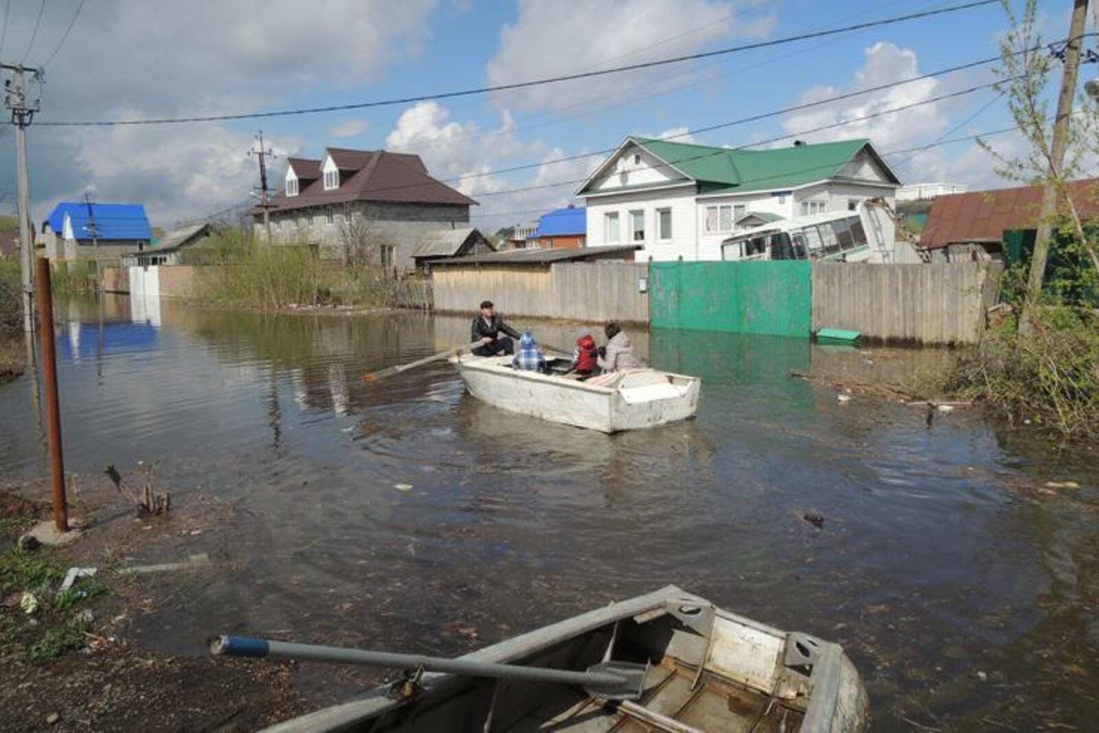 автор