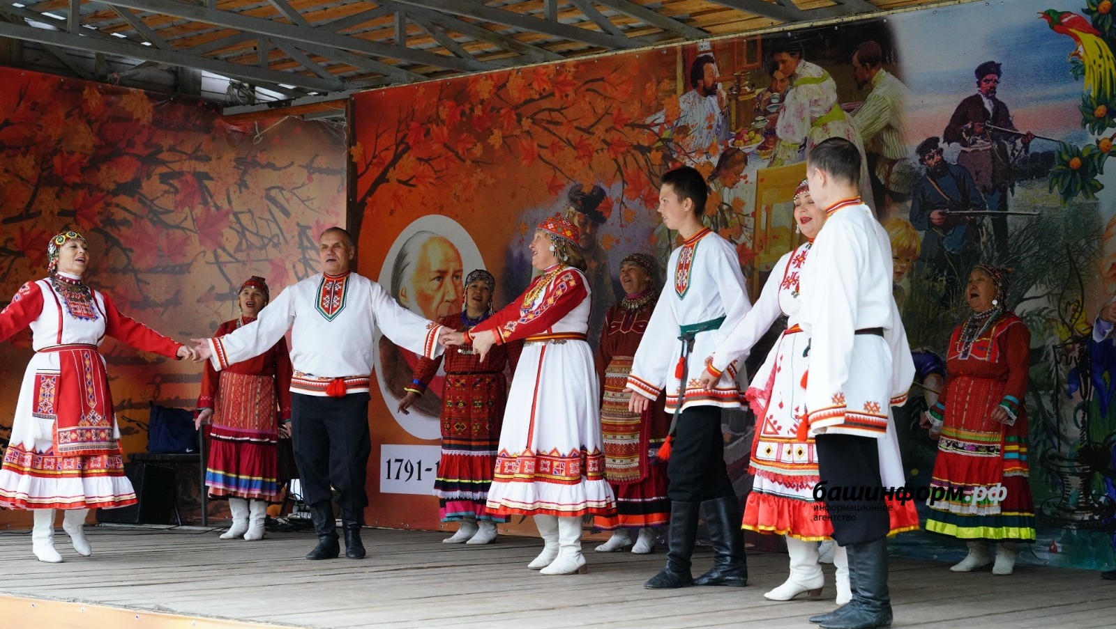 Олег Яровиков