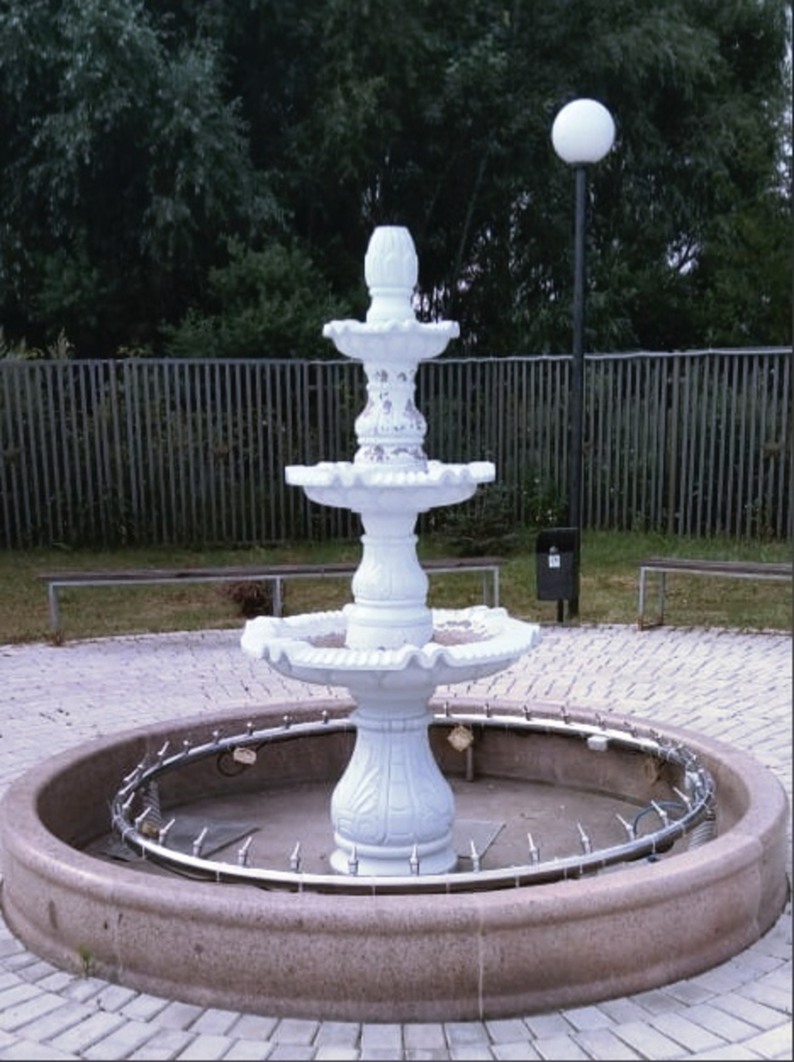Килешмәгән фонтан