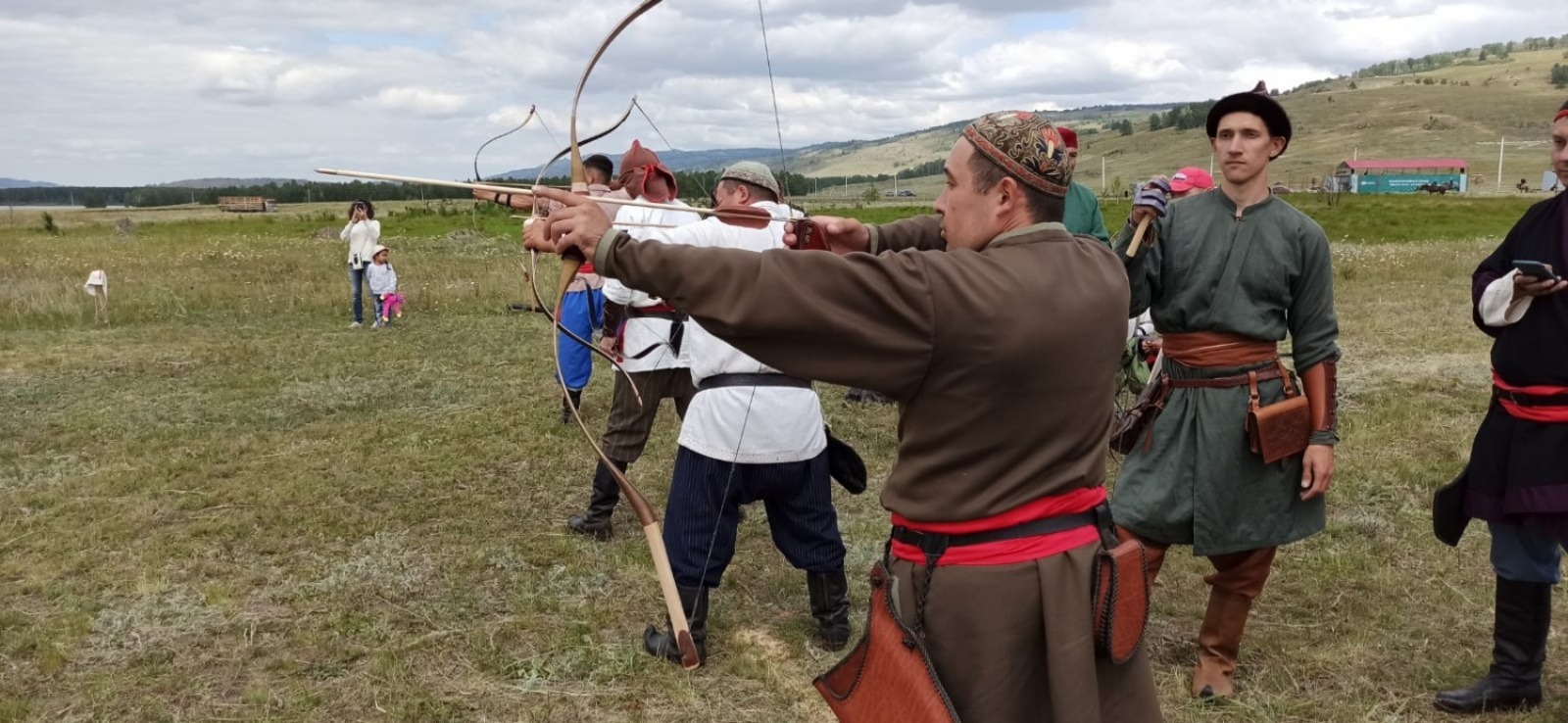 В Башкирию на фестиваль «Башкорт аты» приехали 90 лучников со всей России, чтобы определить сильнейших