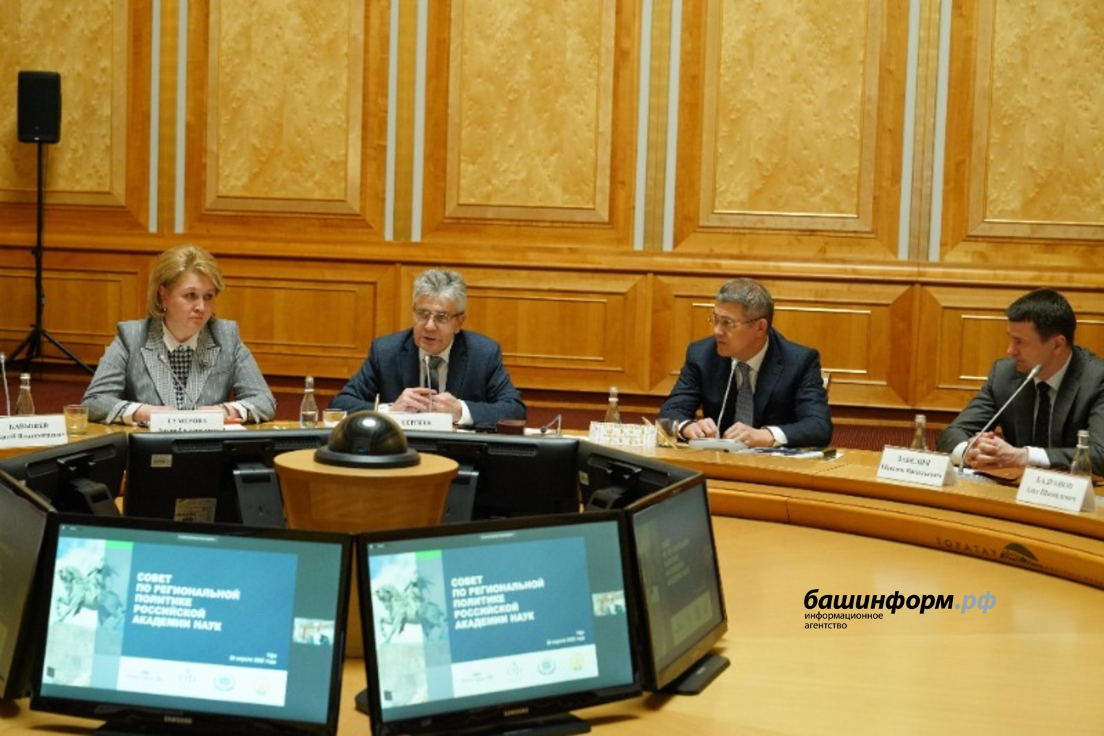 Олег Яровиков