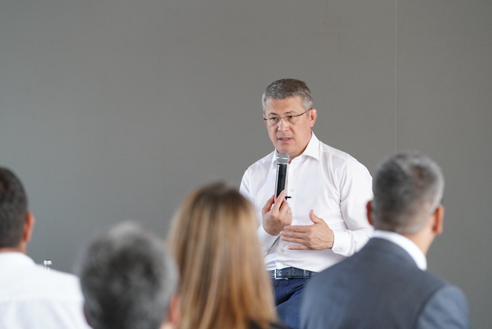 Олег Яровиков