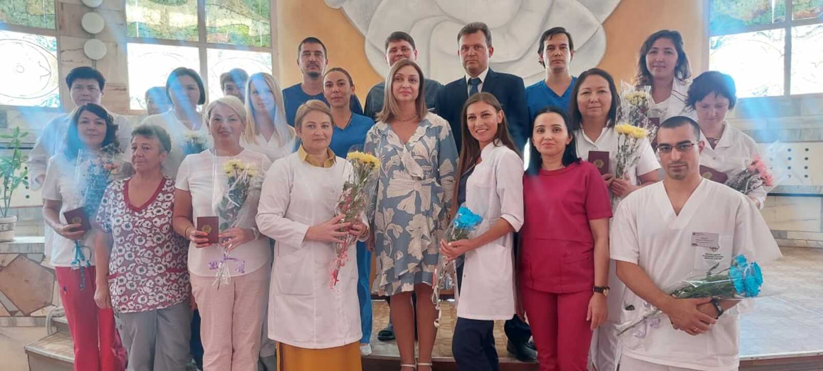 В ЛНР наградили врачей из Башкирии