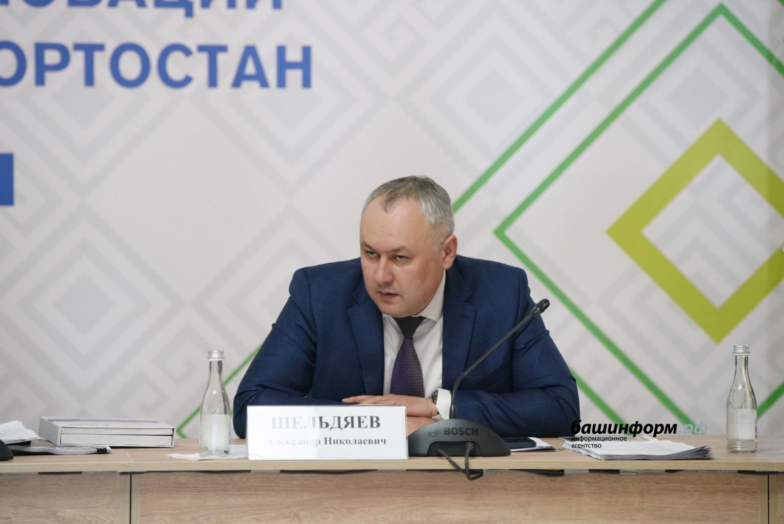 Олег Яровиков