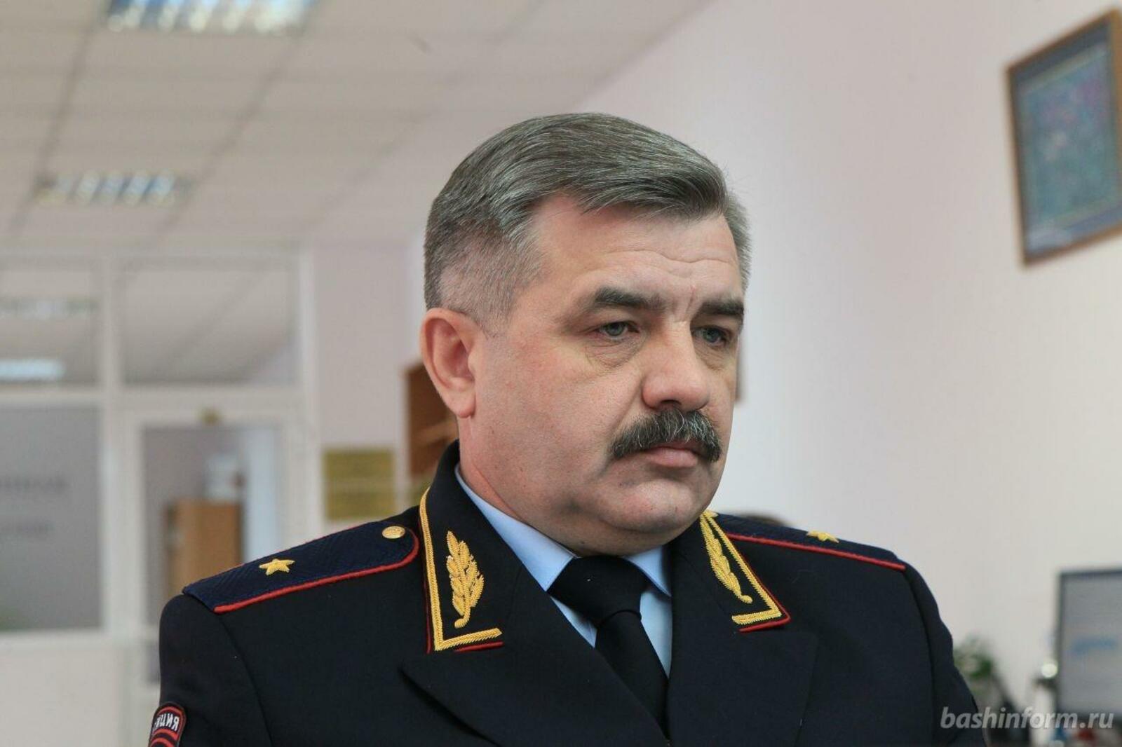 Олег Яровиков