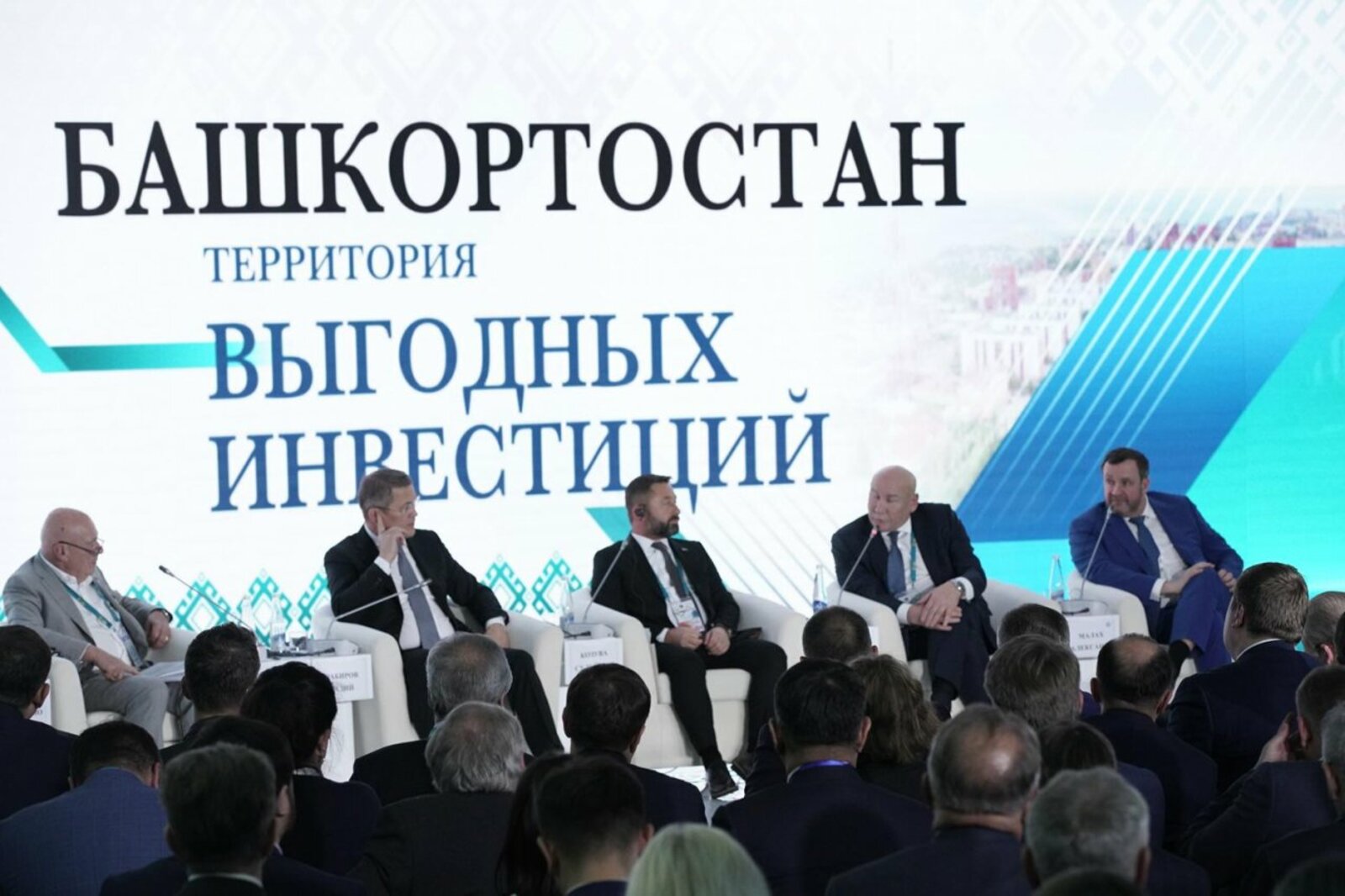 Олег Яровиков