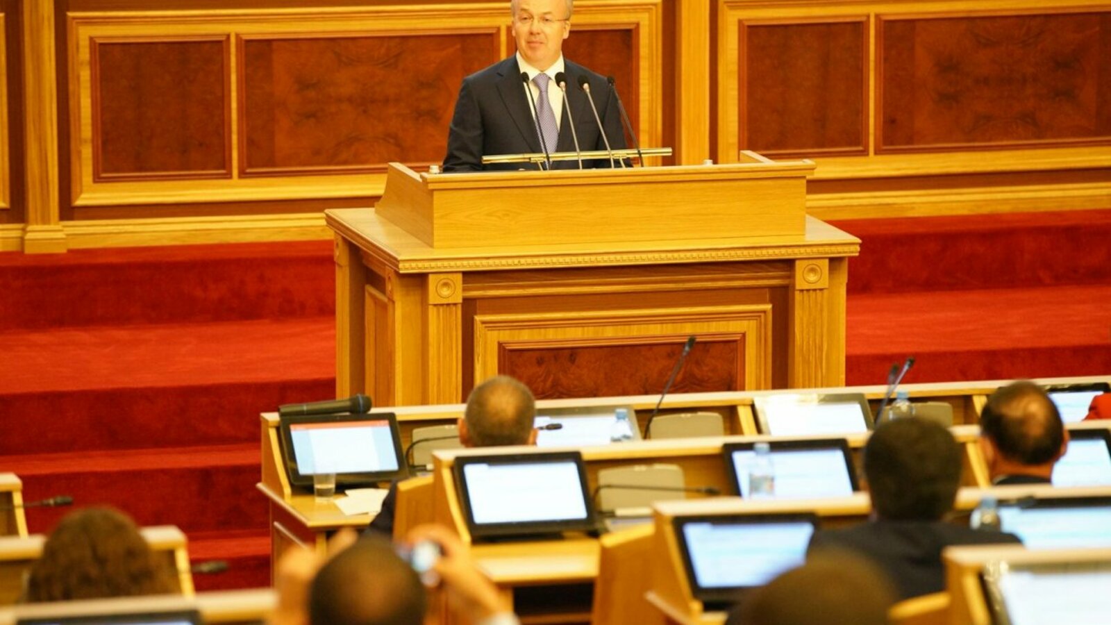 Олег Яровиков