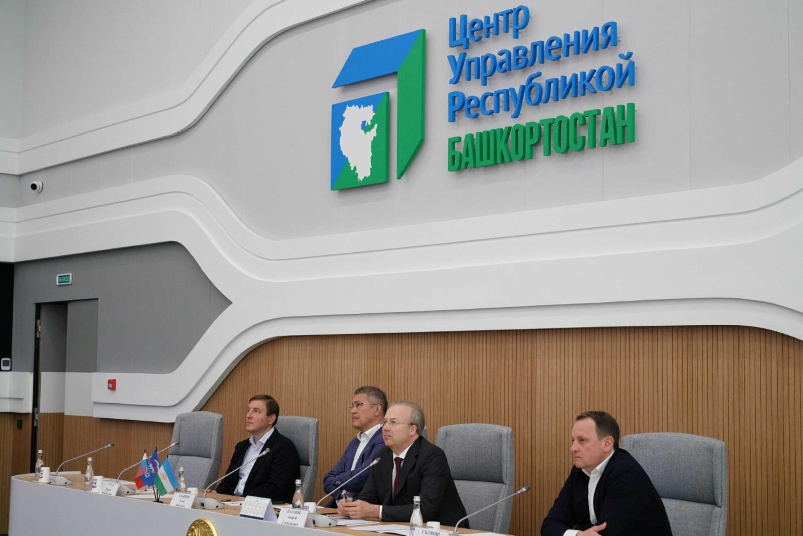 Олег Яровиков