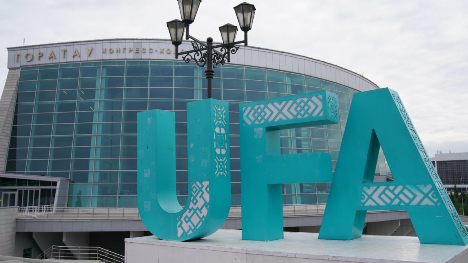 Олег Яровиков