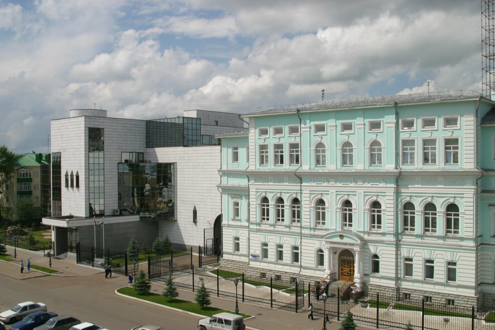 Олег Яровиков