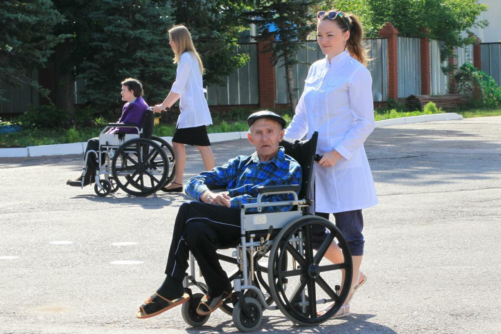 Олег Яровиков