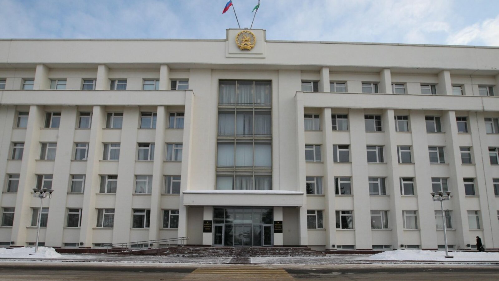 Олег Яровиков